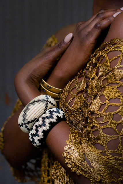 Woven chunky bangle bracelet colombia palm thread ethical sustainable casual luxury