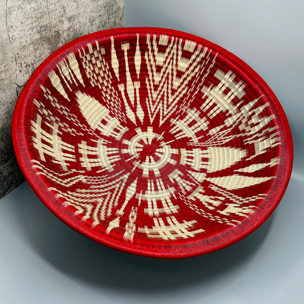 Indigenous Wounaan Art Plate bowl from Colombia. Handmade & Fair Trade. Red & White. Chunga Palm basket