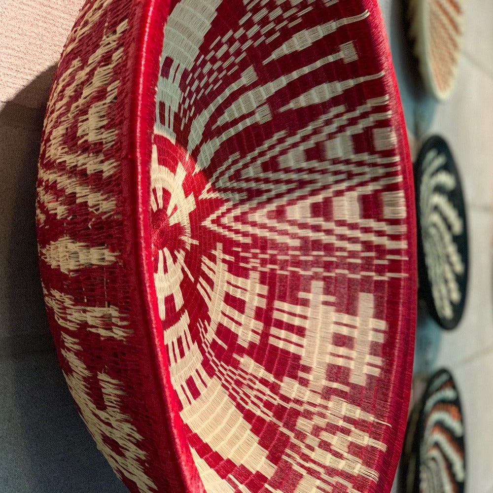 Indigenous Wounaan Art Plate bowl from Colombia. Handmade & Fair Trade. Red & White. Chunga Palm basket