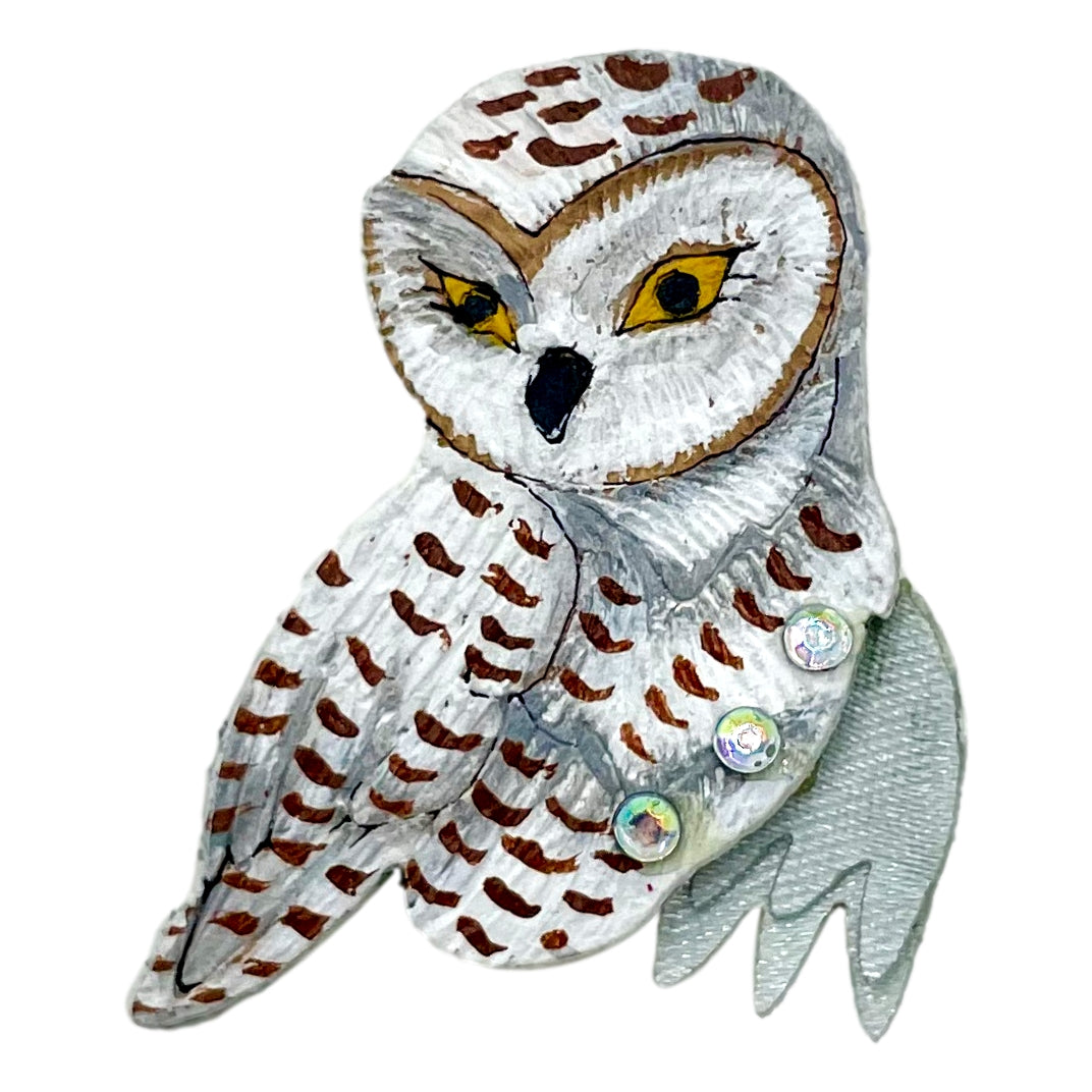 Snowy Owl Brooch Pin. Handmade in Colombia. 
